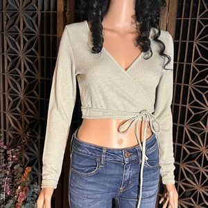 NWOT WALLFLOWER CROPPED TOE TOP M